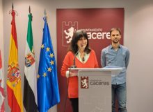 La portavoz y el concejal de Unidas Podemos Cáceres exponen los motivos de su rechazo a negociar con el gobierno de las derechas